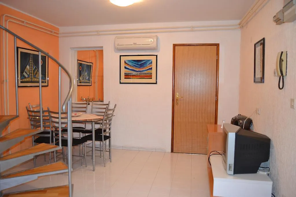 Apartments Cavae Romanae Medulin