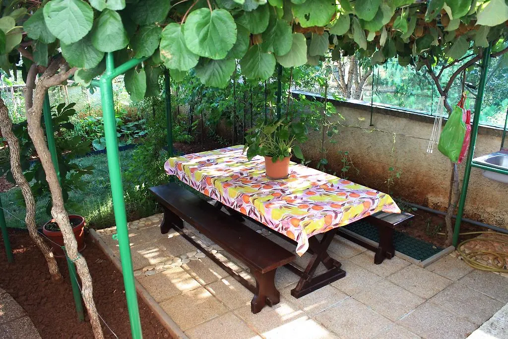 Apartments Cavae Romanae Medulin Croatia